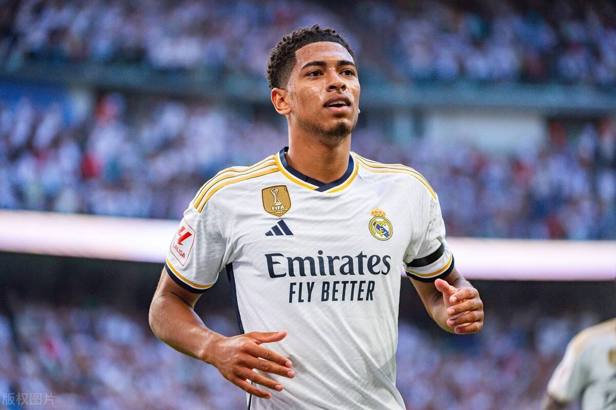 欧冠本周最佳阵容：马杜埃凯、孔德、格林伍德、卡尔在列（本周欧冠最佳阵容出炉：马杜埃凯、孔德、格林伍德、卡尔入选）