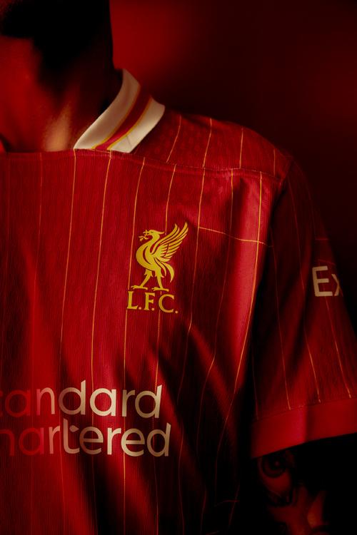 广东男篮防守稳固力克上海（稳固防守助广东男篮击败上海）