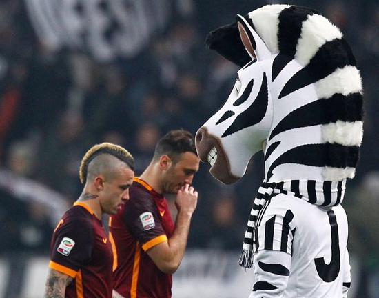 U16国少0-2输缅甸，马德兴：要解决破铁桶阵，要会踢逆风球（U16国少0-2不敌缅甸，马德兴：需破解铁桶阵，学会打逆风球）