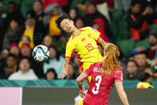 德利赫特：球队还不在想要的位置上，希望本赛季拿到欧冠资格（德利赫特称球队仍未到位，盼本赛季锁定欧冠席位）