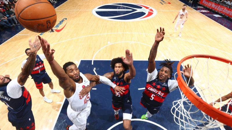 法尔克：可以确认拜仁1月不会签下任何球员，在考虑出售博埃（法尔克：确认拜仁冬窗零引援，正考虑出售博埃）