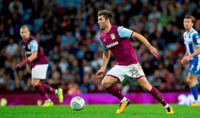 中后卫极限拦截救球队一命（中后卫神勇封堵力挽狂澜）