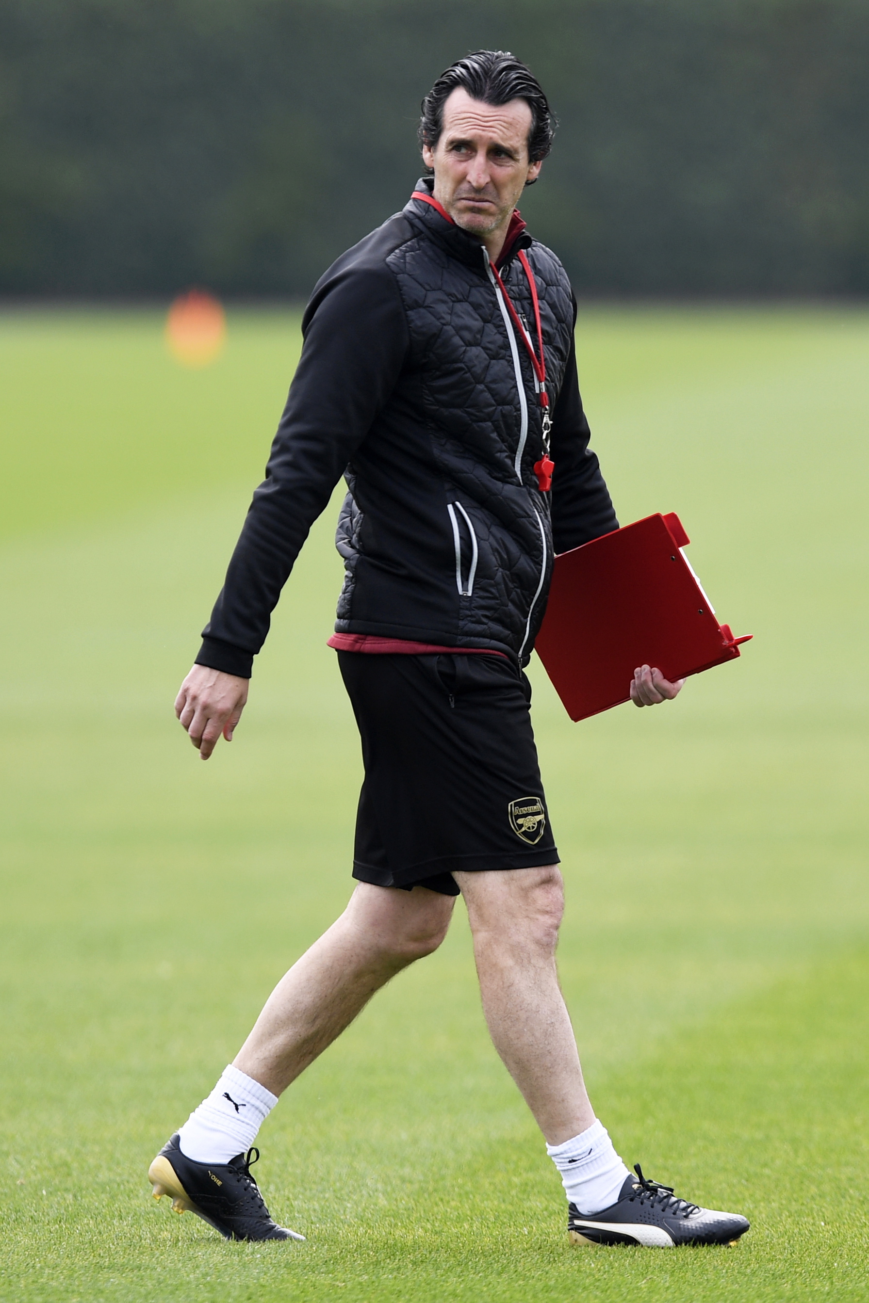 京媒：之前受伤的李磊今天参与国安赛前训练，冯博轩因伤缺席（京媒：李磊伤后今日随国安参加赛前训练，冯博轩因伤未参加）